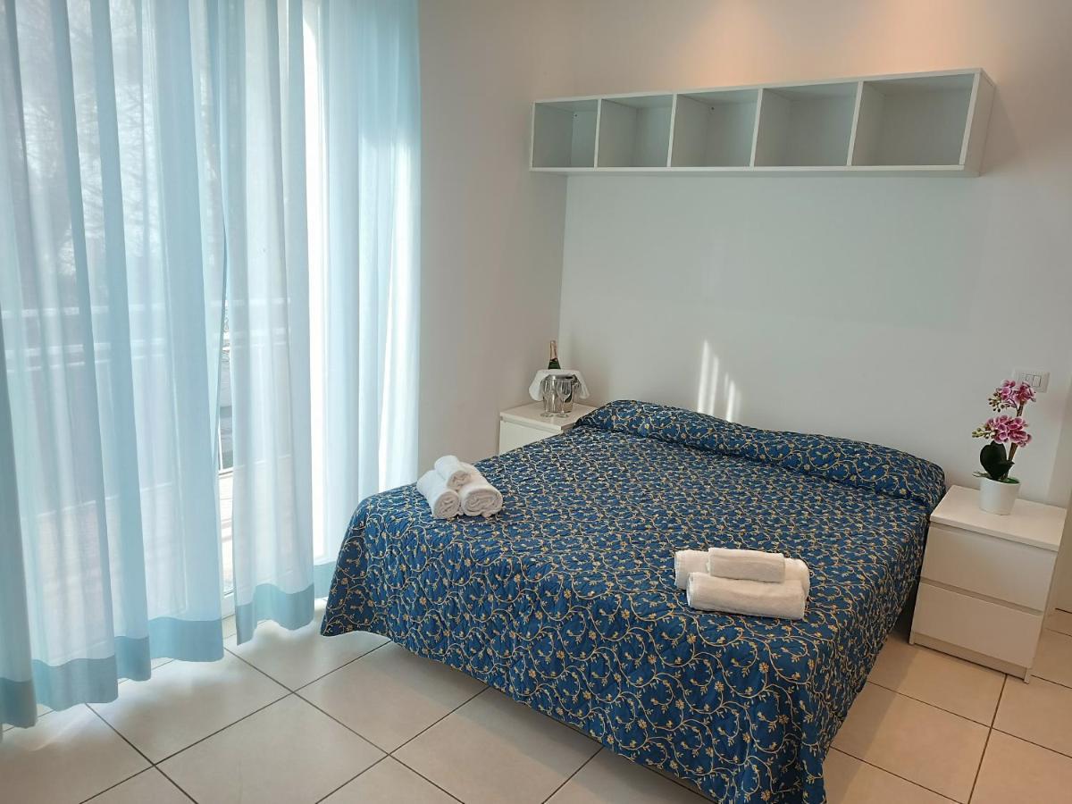 Hotel Queen Mary Cattolica Dış mekan fotoğraf